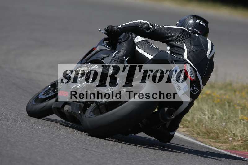 /Archiv-2023/28 05.06.2023 Moto Club Anneau du Rhin/vert-medium/11